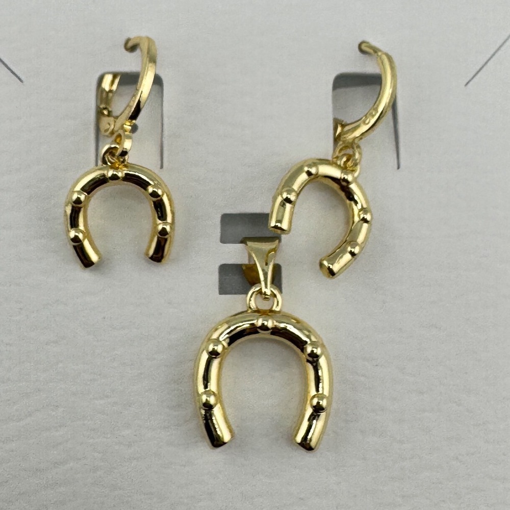 14k Gold Tone Horseshoe Jewelry Set Huggie Hoop Earrings and Pendant Charm Lucky